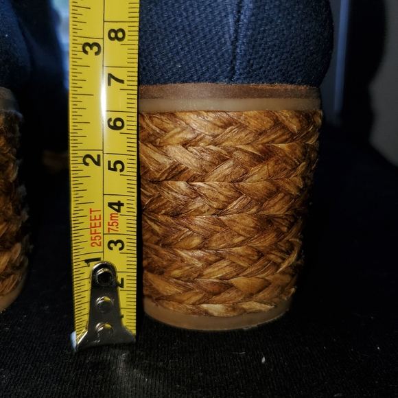 Lucky Brand Hale lace up booties 8.5 - Picture 14 of 14